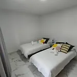 Hola